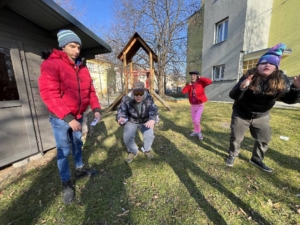 hráli hru s kartičkami a úkoly