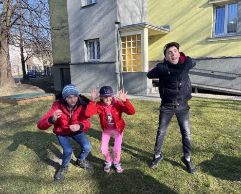 hráli hru s kartičkami a úkoly