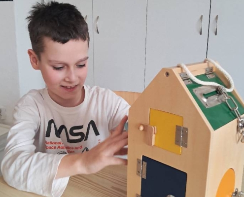 v kroužku sociálních dovedností zaměřili na rozvoj jemné motoriky