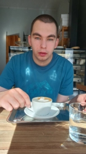 za všechnu školní dřinu užili odměnu ve formě skvělé snídaně v mléčném baru