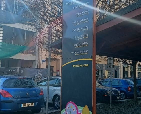 za všechnu školní dřinu užili odměnu ve formě skvělé snídaně v mléčném baru