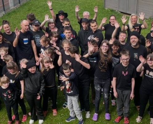 Každý den se naše škola rozzářila jinou barvou