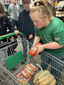 V rámci rozvoje sociálních dovedností jsme nakupovali